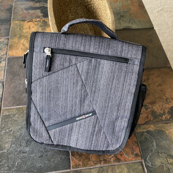 SWISS GEAR Computer Laptop Tablet Carrying Briefcase , with Fold-Over Flap, Gray - Picture 3 of 7